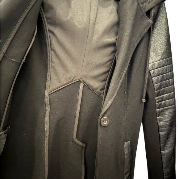 1005 EUC Hooded Single-Button Moto Blazer - Picture 3 of 4